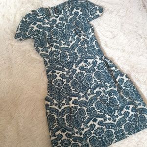 Green & white dress with pockets